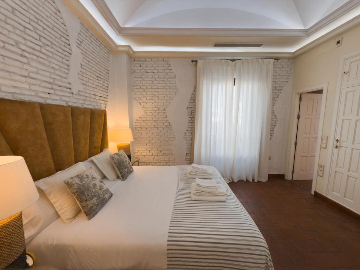 Monkeys Apartments Adriano & Terrace Sevilla Exterior foto